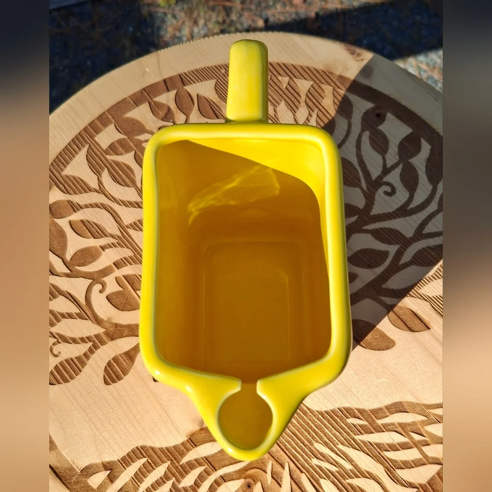 Cutty Sark Scots Whiskey Yellow Ceramic Stamped Numbered Pitcher Mexico Pottery